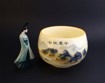 Ice Crack Glaze Yangzhi Jade Teacup - Premium Ceramic with "A Thousand Lis of Rivers and Mountains" painting - Elegant High-End Tea Cup