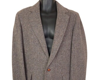 Superb Vintage Tweed Coat Made in England by Invertere in a Size 