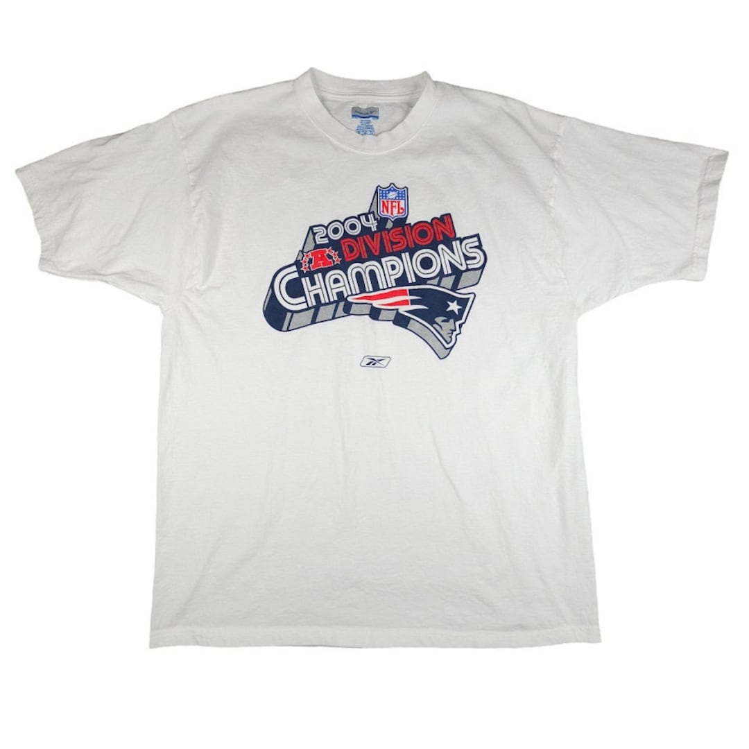 Vintage New England Patriots T Shirt Mens Size XL Y2K 2004