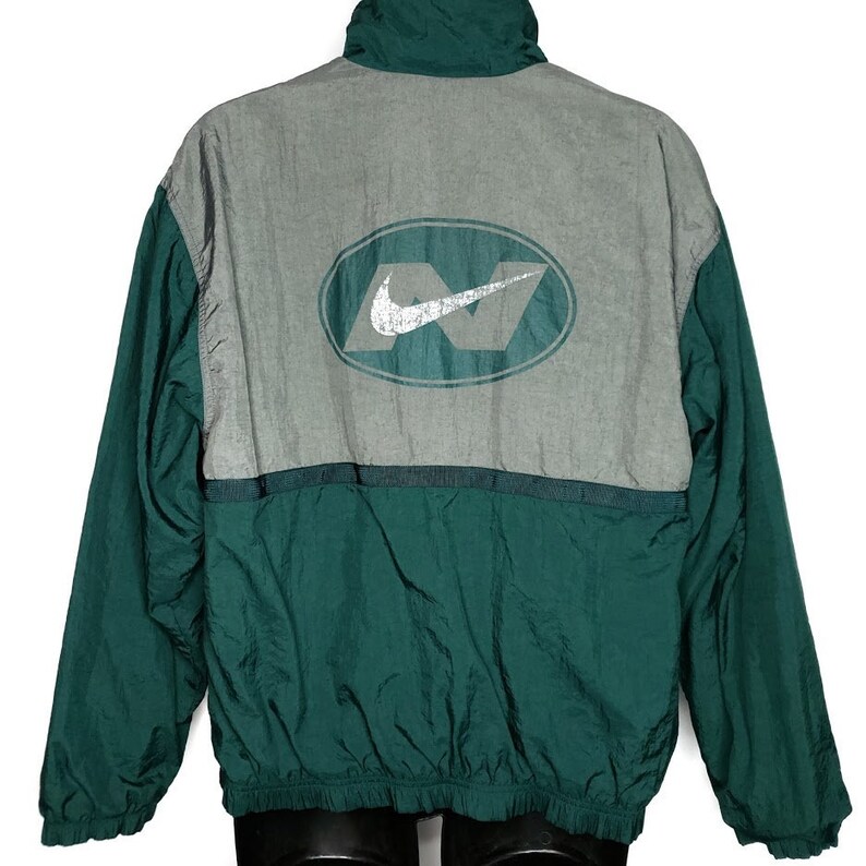 nike windbreaker mens vintage