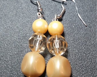 Peachy Pearl Dream Earrings