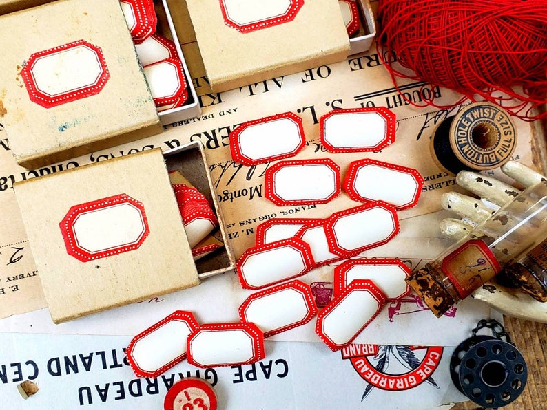 Dennison Dotted Frame Labels