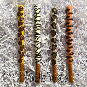 Animal print pretzel rods / zoo animal party / safari party favor / chocolate covered pretzel rod / one dozen (12)