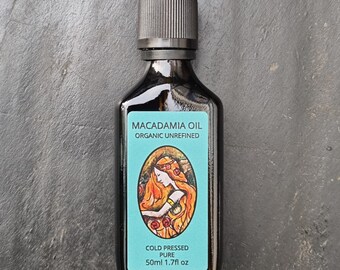 Organic Macadamia, Cold Pressed, Pure 50ml.  Glass pipette bottle