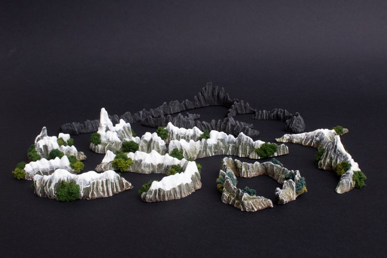 Argonath, Mount Doom and Mountains set for War of the Ring boardgame, resin, PAINTED and READY to PLAY image 4