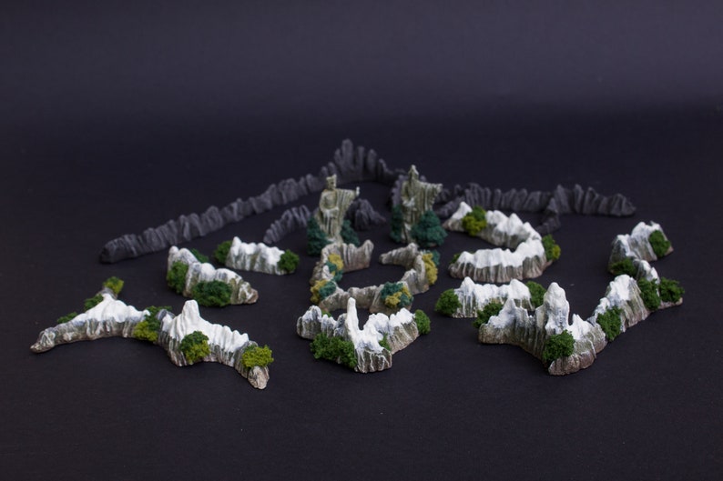 Argonath, Mount Doom and Mountains set for War of the Ring boardgame, resin, PAINTED and READY to PLAY image 6