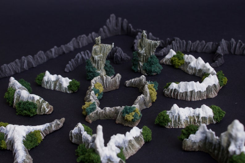 Argonath, Mount Doom and Mountains set for War of the Ring boardgame, resin, PAINTED and READY to PLAY image 3