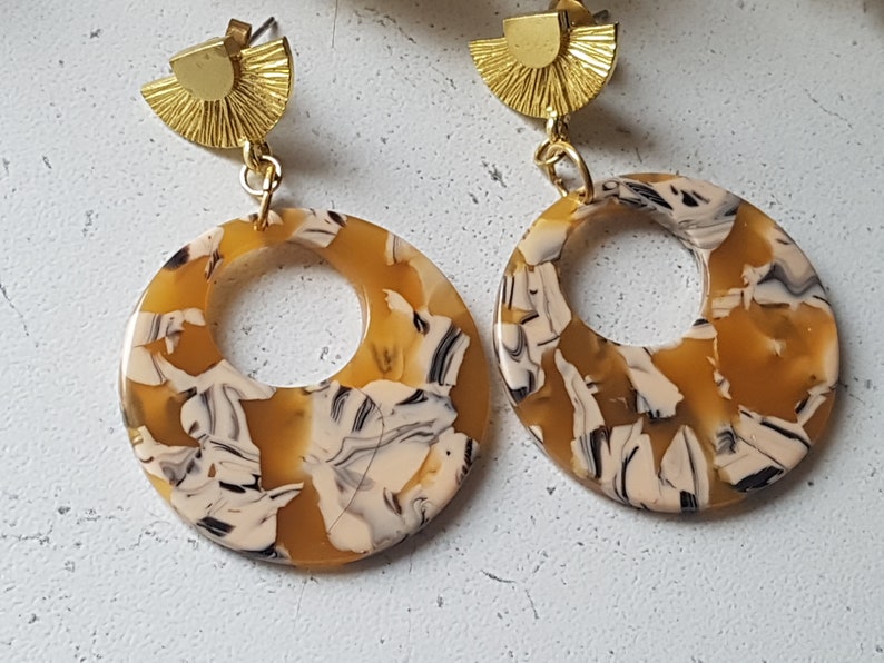 70/'s Pop Art Round Earrings in Cherry tomato red tortoiseshell acetate beige mediterranean blue yellow Portugal mosaic