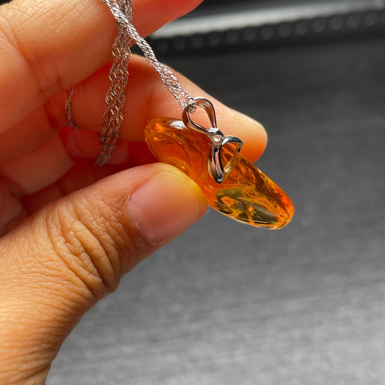 100/% Natural clear citrine Quartz Crystal carved \u201cwishes \u201cPendant silver necklace-24