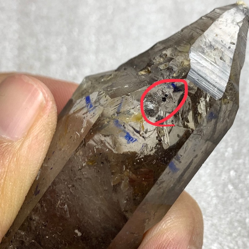 at least 8 mobile black sand /& water bubbles Rare!Natural Double Terminated Elestial Enhydro Quartz crystal Point From Sichuan China-CH-10