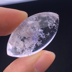 Colgante de dumortierita rara en cristal de cuarzo transparente natural, curación con cristales - 9,5 g