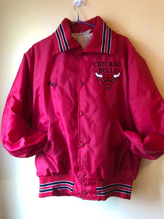 pink chicago bulls jacket