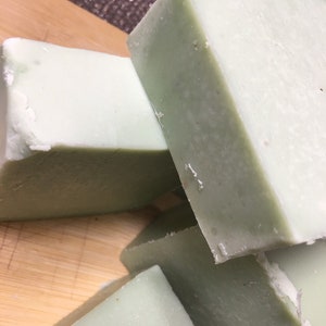 French Sea Clay Avocado Face Bar
