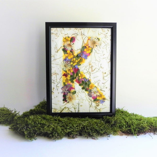 Flower initial letters for wall decor, pressed botanical frame art, couples gift