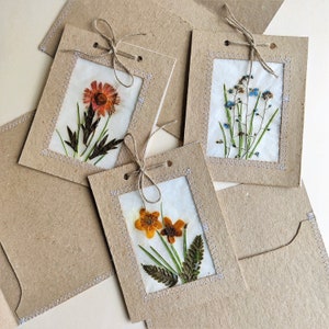 Tarjetas de papel hechas a mano con flores prensadas, juego de 3, tarjeta de notas botánica en blanco, pensando en tu tarjeta