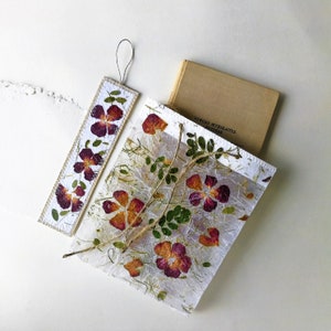 Marque-pages fleurs roses pressées, cadeau hygge fait main pour les amateurs de livres image 3