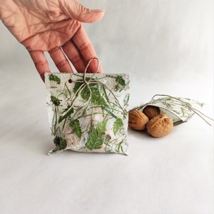 Sacchetti per bomboniere in vera vegetazione, piccoli sacchetti regalo in carta verde fatti a mano, sacchetti per doccia alla rinfusa