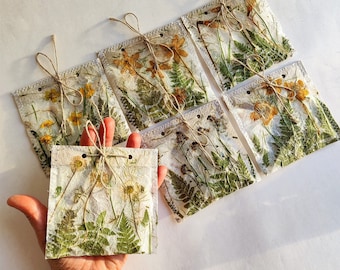 Ensemble de sacs cadeau floraux mignons, 6 mini sacs en papier faits main, boîte d'emballage de bijoux de faveur botanique