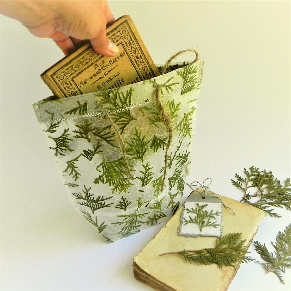 Set of 3 gift bags and tags from flowers leaves hand made Etsy 日本