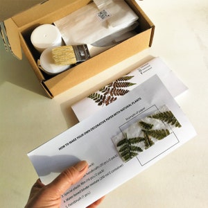Botanical paper making tutorial DIY kit when you have your own pressed flowers and plants image 5