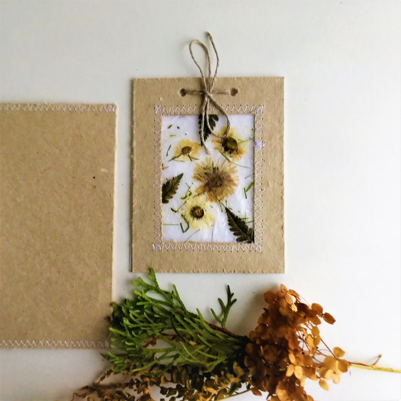 Cartes de vœux faites à la main ensemble de 3 avec des fleurs et des plantes séchées Cartes-cadeaux toutes occasions Cartes de salutation image 8
