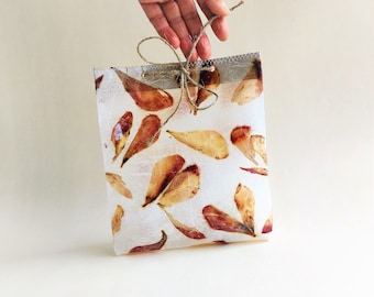 Gift wrap bag, Handmade paper with natural Tulip flower favor packing bags