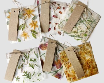 Small gift bags Handmade paper Pressed flowers Mini favor bag set