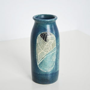 Vintage 1970s HARLANDER Figurative Canadian Studio Pottery Vase