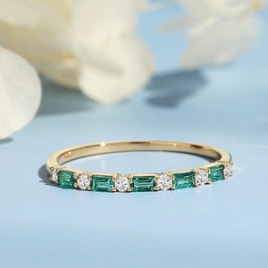 Emerald Wedding Band 14K Yellow Gold Eternity Ring Band Baguette Emerald Diamond Ring Vintage Delicate Stacking Ring Anniversary Ring Women