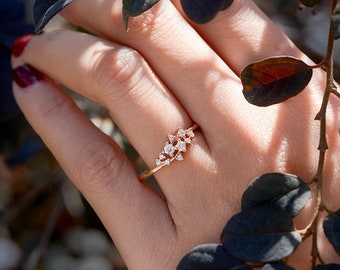 Unique Engagement Ring Cluster Moissanite Band Twig Rose Gold Engagement Ring Snowflake Wedding Band Dainty Flower Mini Anniversary Promise