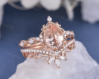 Pear Shaped Morganite Engagement Ring Set 2pcs Rose Gold Moissanite Wedding Band Women Unique Bridal Set Vine Flower Ring Milgrain Ring