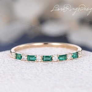 Emerald Wedding Band 14K Yellow Gold Eternity Ring Band Baguette Emerald Diamond Ring Vintage Delicate Stacking Ring Anniversary Ring Women