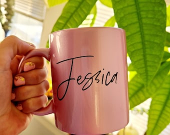 Taza personalizada, taza de nombre personalizado, taza personalizada, taza rosa, regalo de dama de honor, taza de café personalizado, regalo de la dama de honor, regalo para mamá, tazas personalizadas