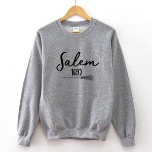 Salem, Witch Sweatshirt, Salem Sweatshirt, Fall Sweatshirt,Halloween Sweatshirt, Salem Witches, Crew Neck Sweatshirt,Salem Witch,Witch Shirt