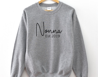 Nonna, Nonna Sweatshirt, Gift For Nonna, Personalized Nonna Gift, Gifts For Nonna, Nonna Shirt, Nonna to Be, Nonna Gifts, Custom Nonna Gift