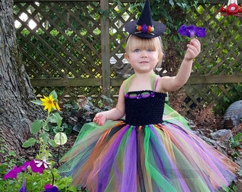 Robe tutu de sorcière avec le bandeau de chapeau et le balai, costume d’Halloween pour des filles, costume de tutu de sorcière, costume de sorcière pour l’enfant en bas âge