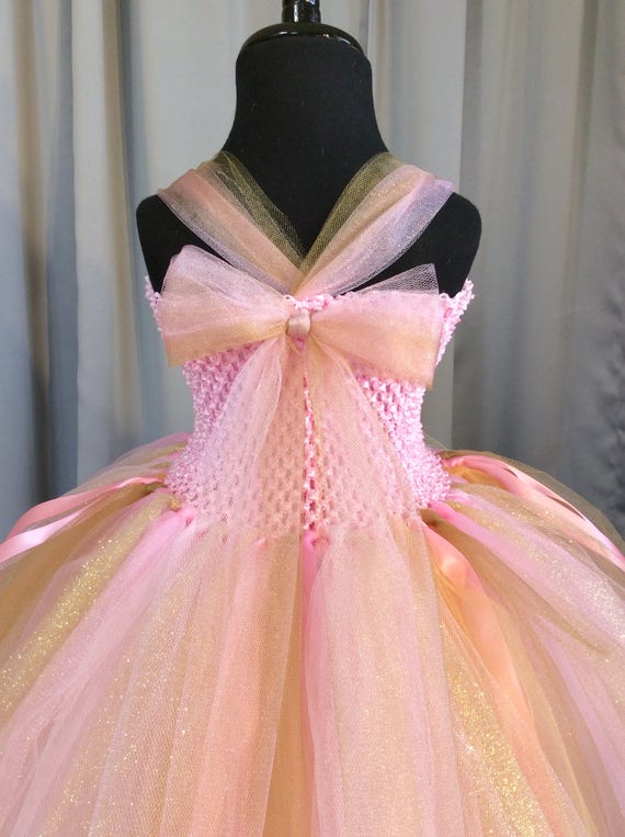 Vestido dorado con rosa tipo tutu - Dbellos