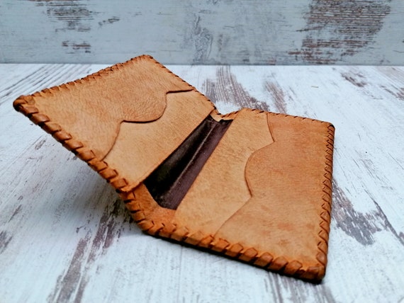 CATWALK COLLECTION HANDBAGS - Ladies Medium Distressed Leather Messeng –  The Real Handbag Shop
