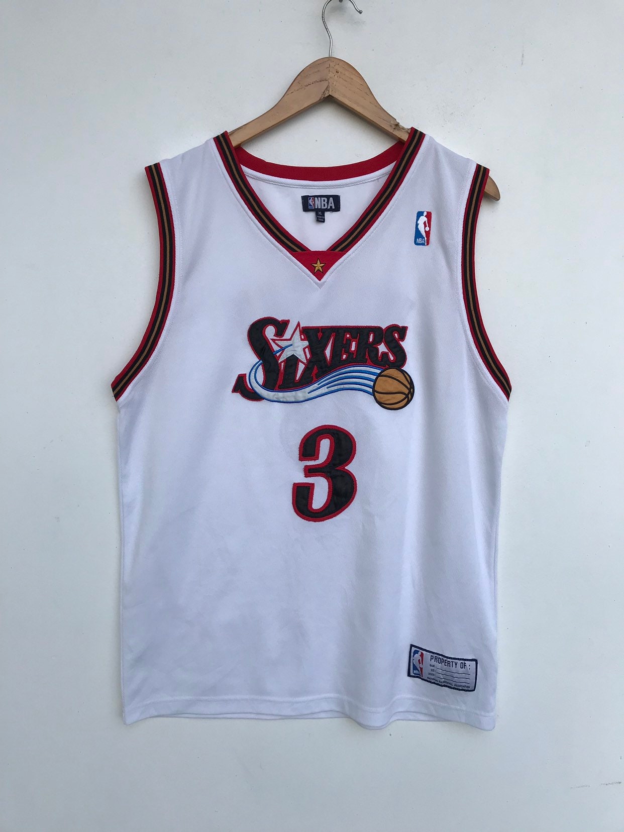 vtg 90s PHILADELPHIA 76ERS ALLEN IVERSON #3 SIXERS JERSEY t-shirt