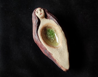 Pequeña diosa de bolsillo, Gaia, amuleto de fertilidad, talismán femenino sagrado, decoración de altar, pieza única,