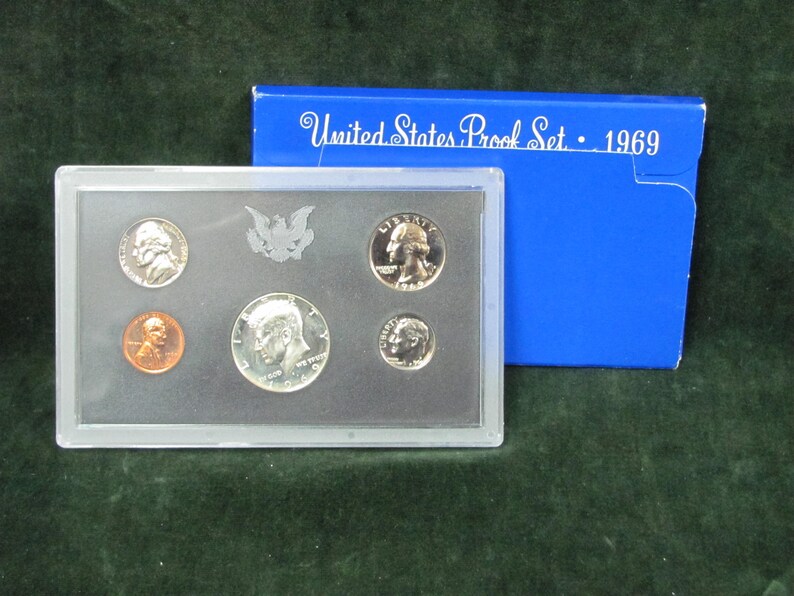 1969 U.S 10 coin set 40/% Silver Half Dollar Mint Set