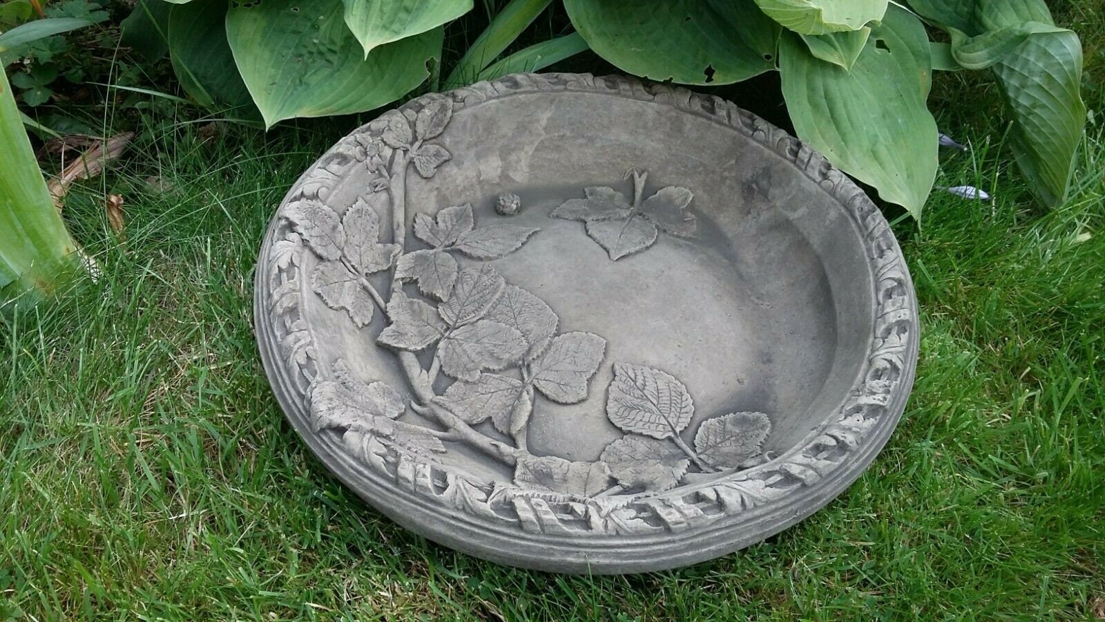 Bird Bath Tops Archives | Concrete Garden Supply