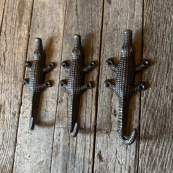 Set Of 3 Cast Iron Alligator Hanger Hooks - Kids Children’s Room Holder Towel Hat Key Coat Rack