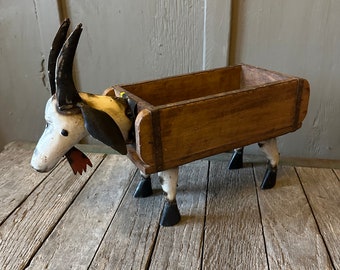 Rustic Primitive Metal Goat Farmhouse Decor Vintage Wooden Brick Mold Box Tray Planter Bowl Bucket Cute Billy Sculpture