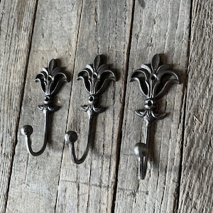 Set Of 3 - Cast Iron Fleur De Lis Hanger Hooks Entryway Bathroom Towel Flower Floral Unique Rustic