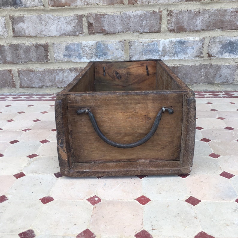 Rustic Primitive Farmhouse Decor Vintage Wooden Brick Mold W/ Iron Handles Box 13x6x4 Tray Planter Bowl Crate Bucket Drawer image 8