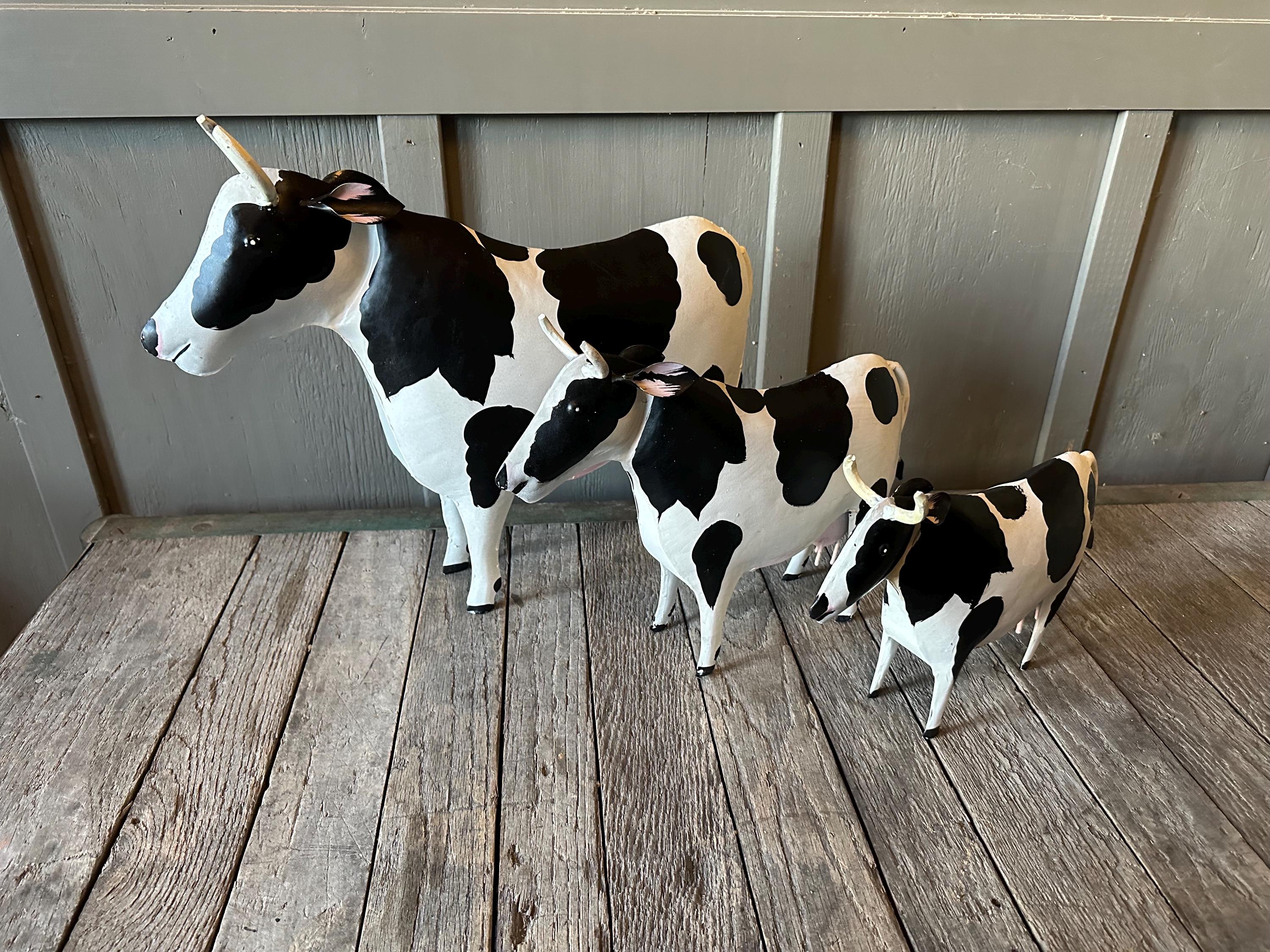 Set of 3 Cute Metal Cow Statues Large, Medium, & Small - Etsy