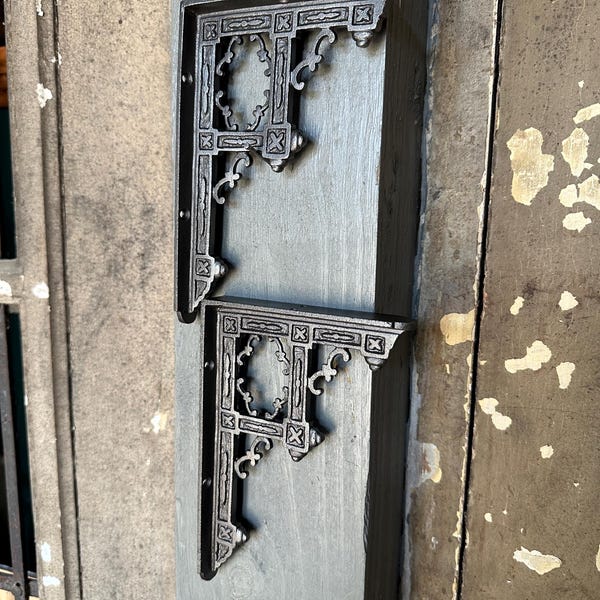 Set Of 2 Ornate Intricate Cast Iron Shelf Bracket
