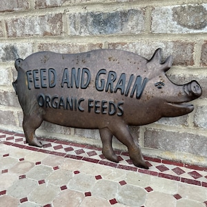 Vintage Style Metal Feed & Grain Organic Feeds Pig Sign Antique Farmhouse Silhouette 19” x 10”