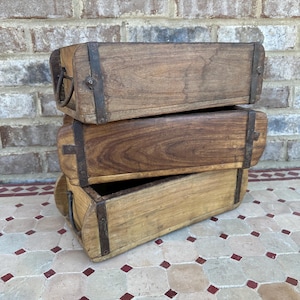 Rustic Primitive Farmhouse Decor Vintage Wooden Brick Mold W/ Iron Handles Box 13x6x4 Tray Planter Bowl Crate Bucket Drawer image 9